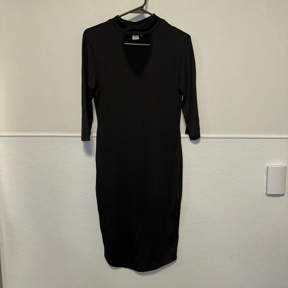 Women's Wishful Park Dress Size M Black Key hole front form fitting - Picture 6 of 12